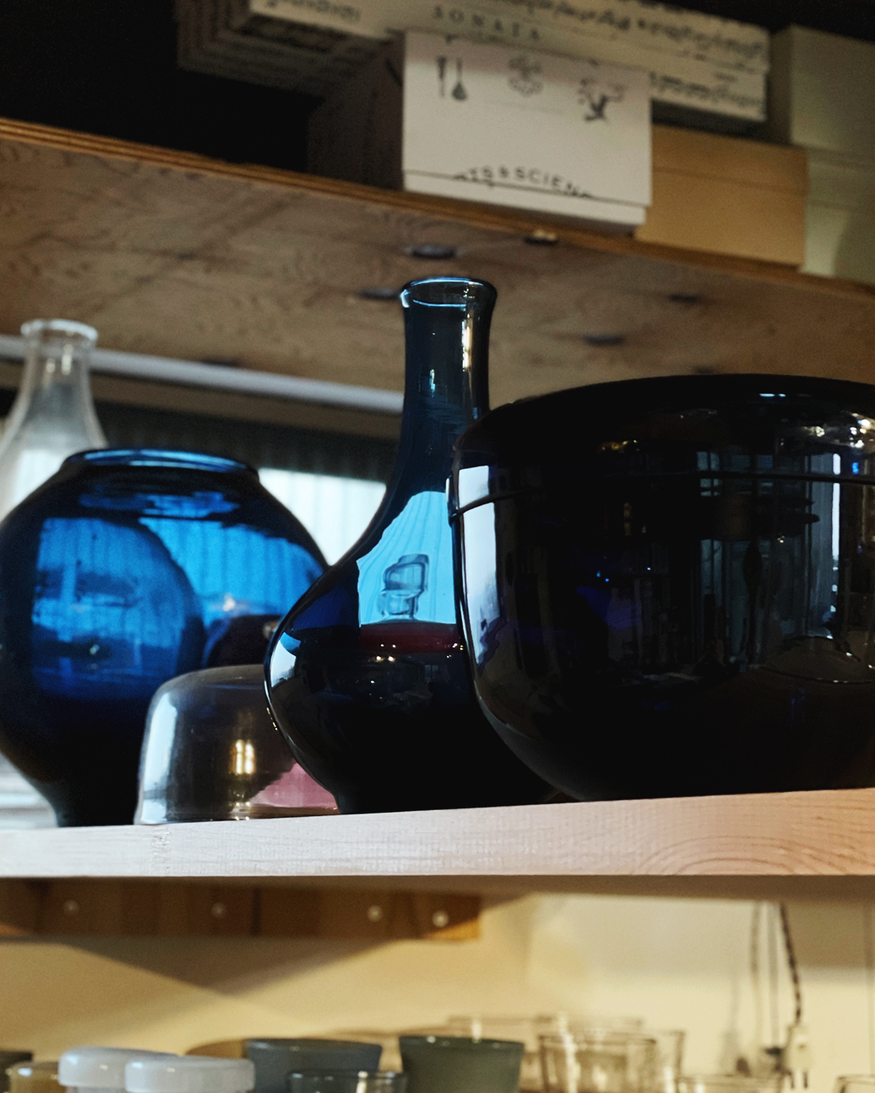 Reclaimed blue large vessels
