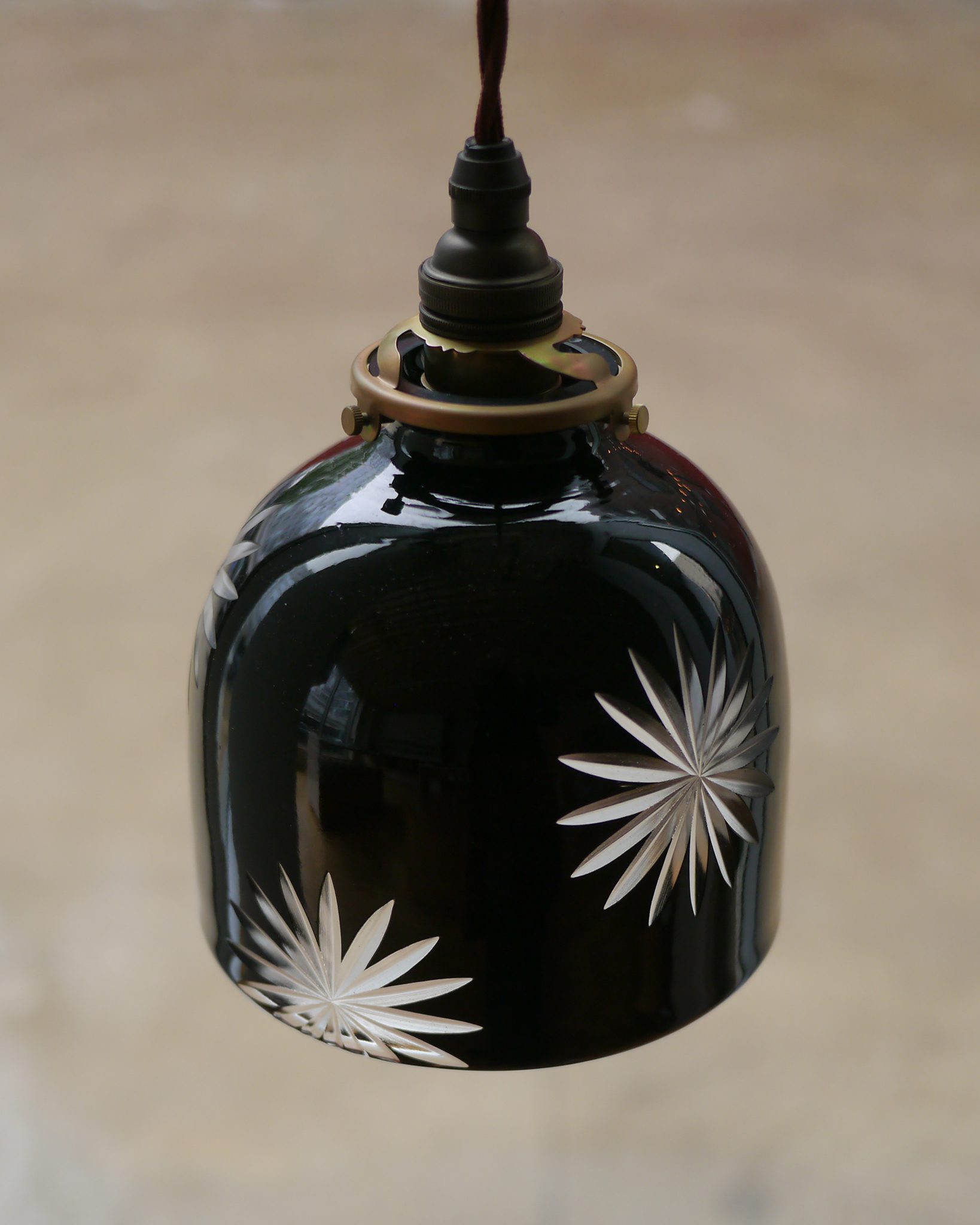 Factory Zoomer black Mums glass pendant lamp shade