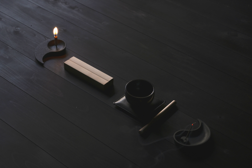 Nezen Boxed Set Items laid out in a line on the floor.